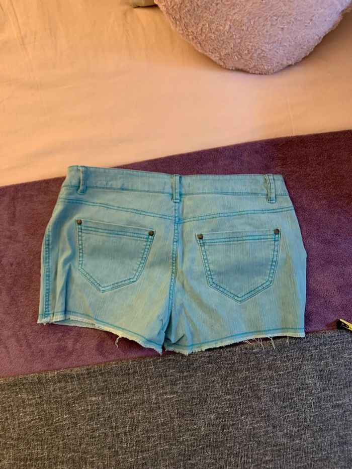 Short turquoise taille 40 3 suisses collection - photo numéro 3