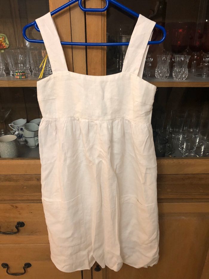 Robe blanche en lin Beyouk
