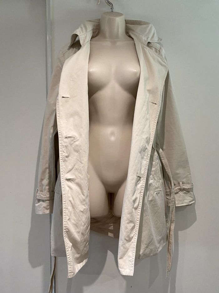 Trench esprit, taille 40 c’est couleur beige, très clair - photo numéro 15