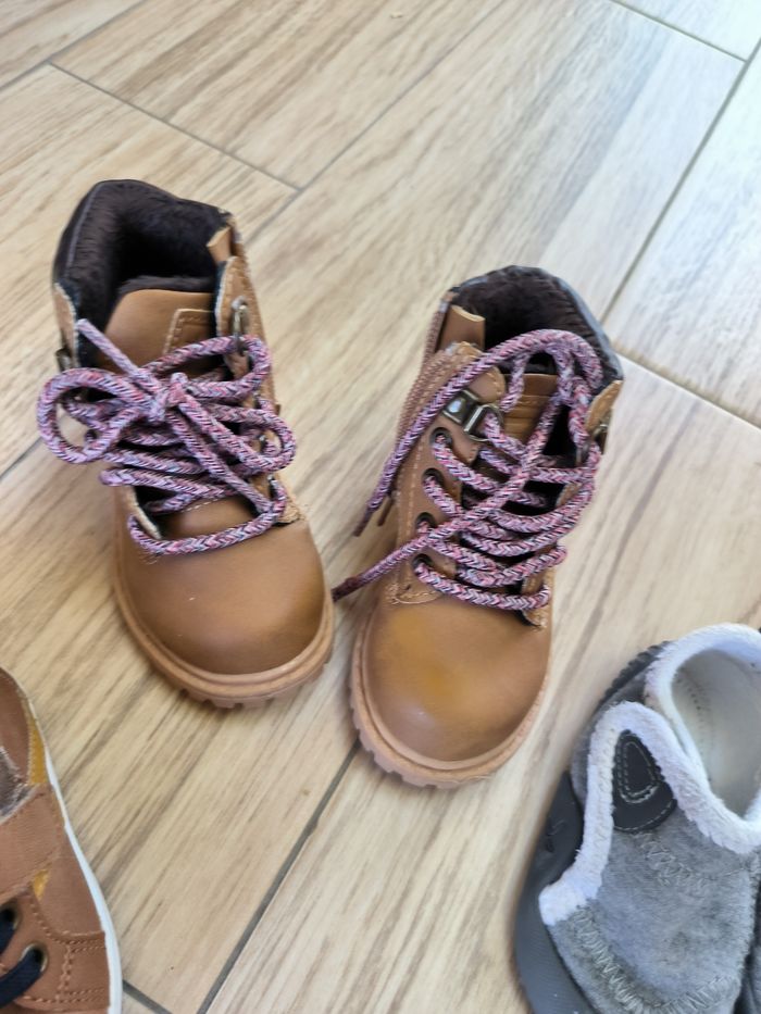 Lot chaussures garçon 19 - photo numéro 7