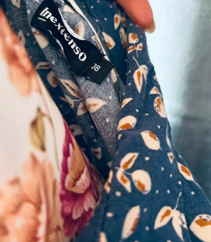 🌸 Chemisier bleu à motifs – Taille 38 🌸 - photo numéro 3