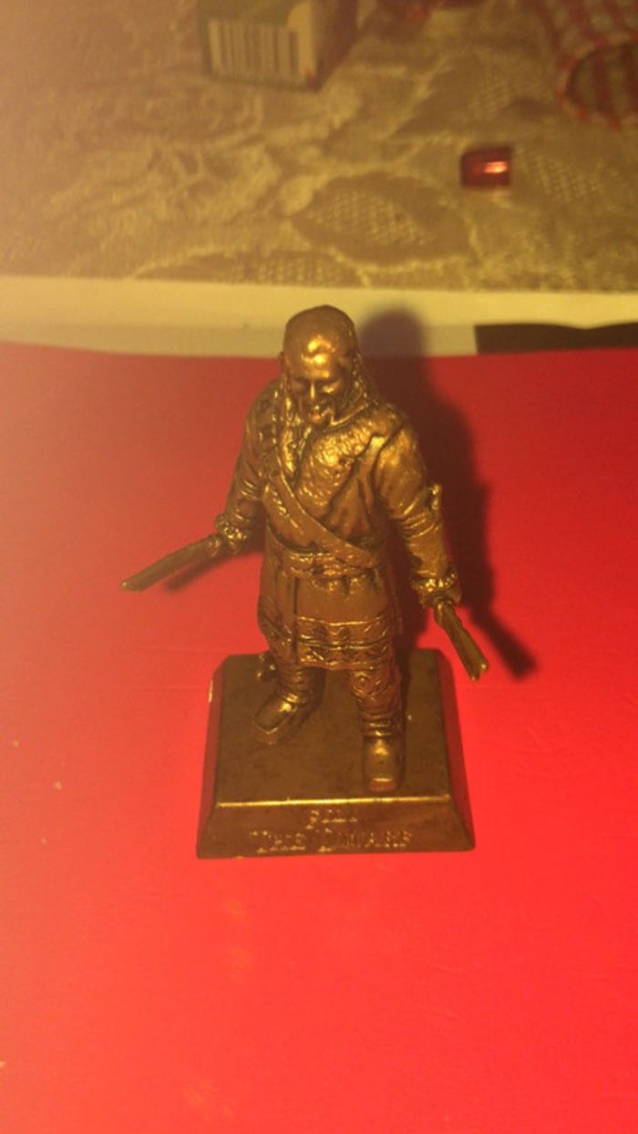 Figurine seigneur  des anneaux
