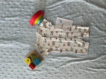 combinaison short blanc à motifs 12 mois kiabi ouverture totale devant
