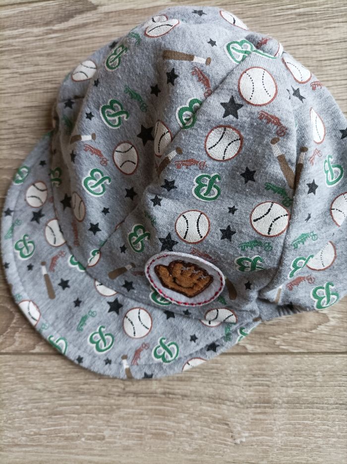 Casquette bébé grise