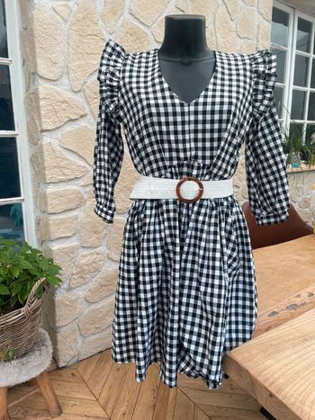 Neuve avec étiquette Robe vintage love taille 1 S M 36 38 blanche et noire à carreaux vichy