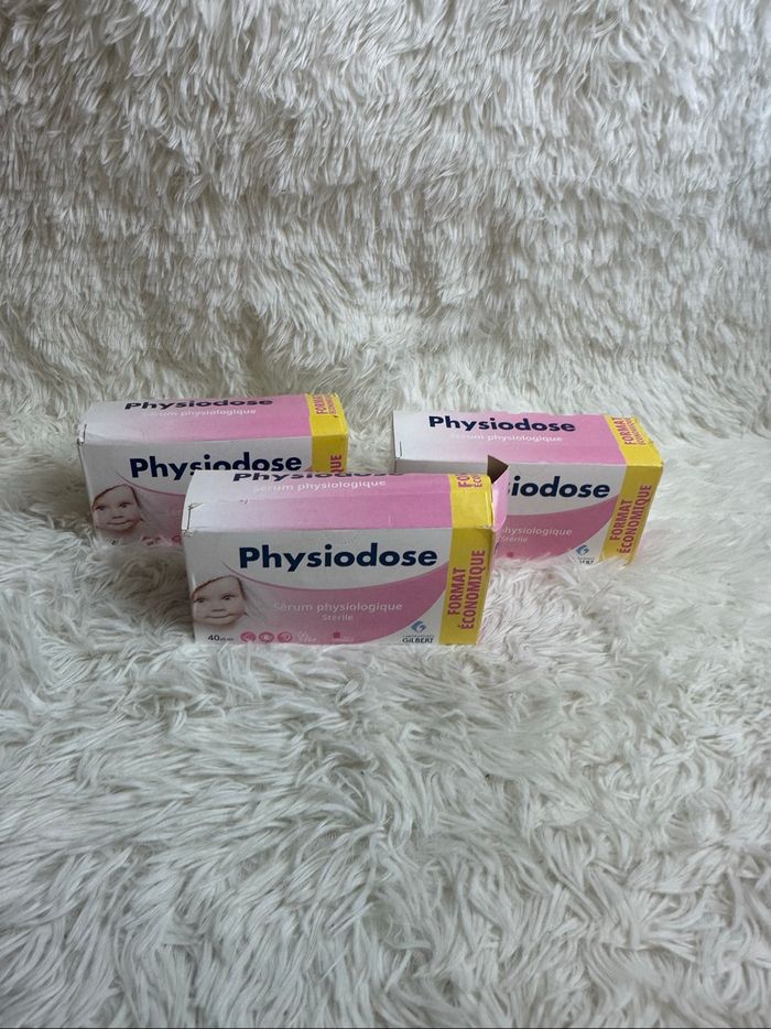 Lot de 3 boîtes de sérum physiologique Gibert
