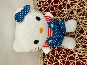 Doudou chat HELLO KITTY bleu pois SANRIO