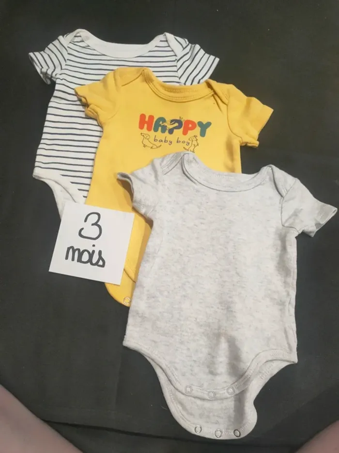 Lot de 3 bodies manches courtes garçon 3 mois