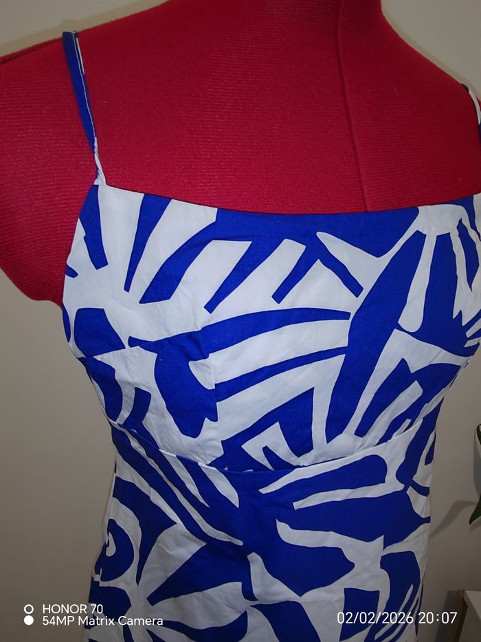 Robe dos nu goa - photo numéro 7