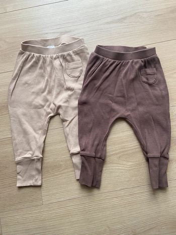 Lot de 2 pantalons marron et beige Zara 74cm