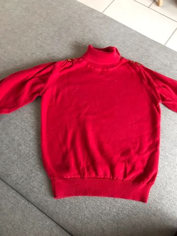 Pull rouge