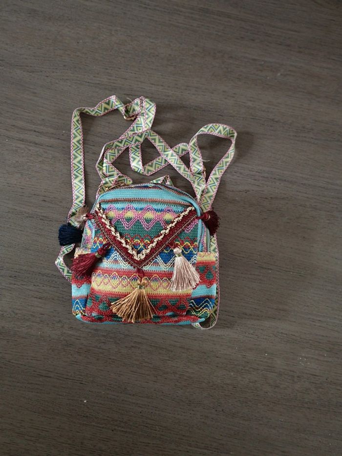 Mini sac a dos coloré pompons