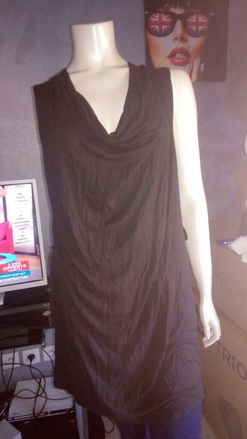 Robe / Tunique debardeur noir etat neuf