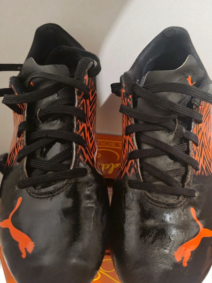 Chaussures  à crampons  pour foot