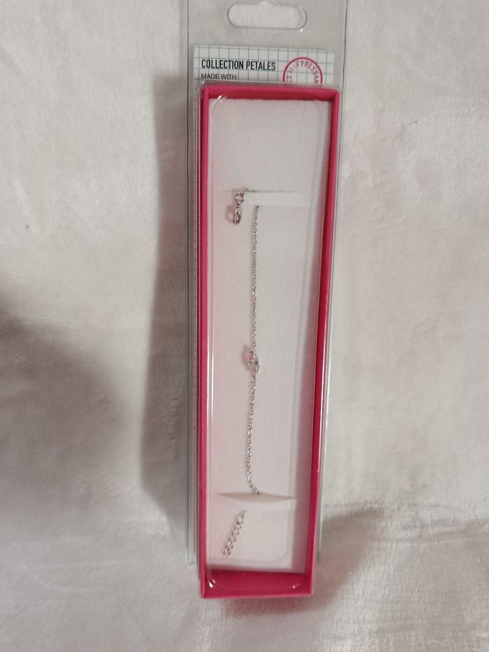 A saisir : bracelet " Inès de la fressange " with Swarovski elements ! ( Bien lire merci)