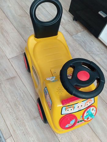 Porteur musical autobus cocomelon 