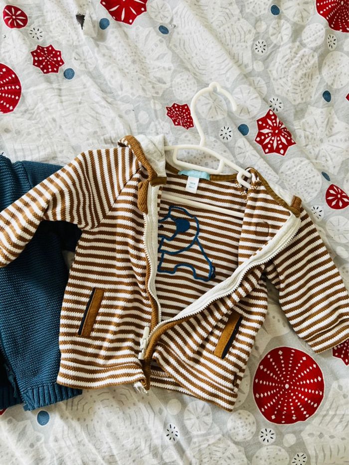 Lot gilet bébé - photo numéro 2