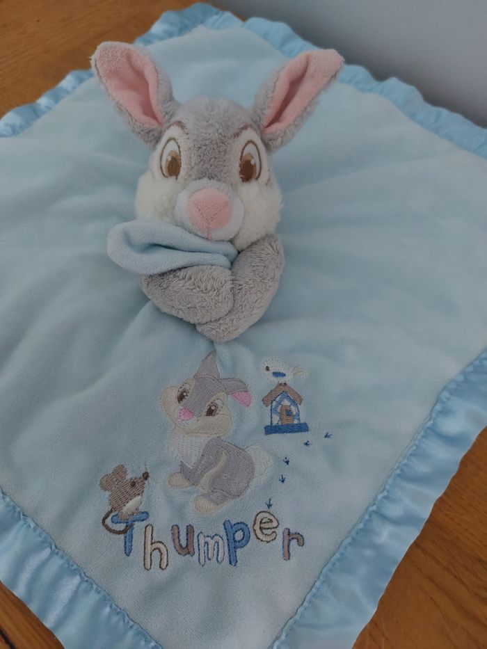 Doudou plat pan pan lapin bleu Disney Store - photo numéro 3