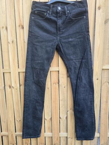 Levi's denim 510 w28 L 32 ou 38 très bon état