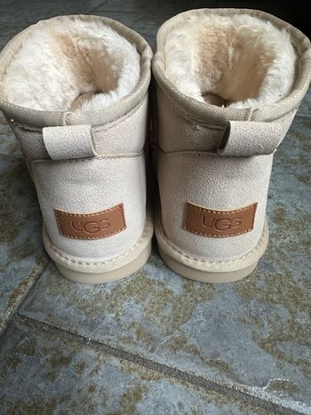 Chausseur Ugg femme 