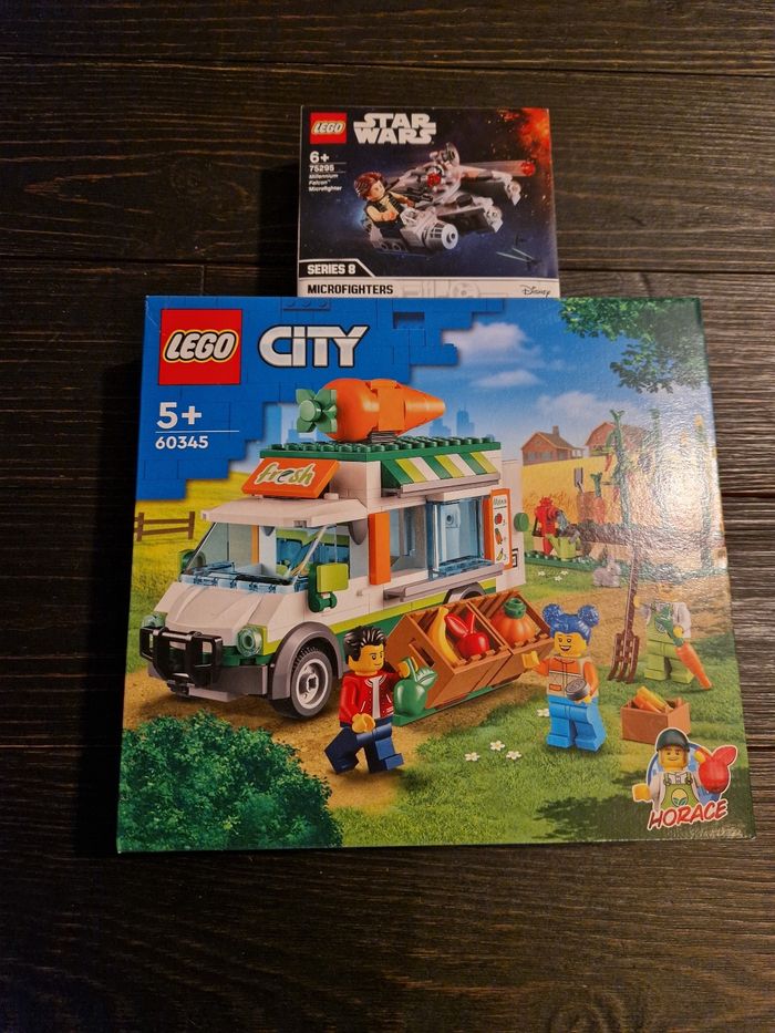 Lot de 2 boîtes de Lego