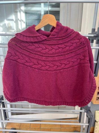 Poncho à capuche violet taille 10 ans
