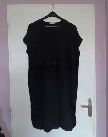 robe noir
