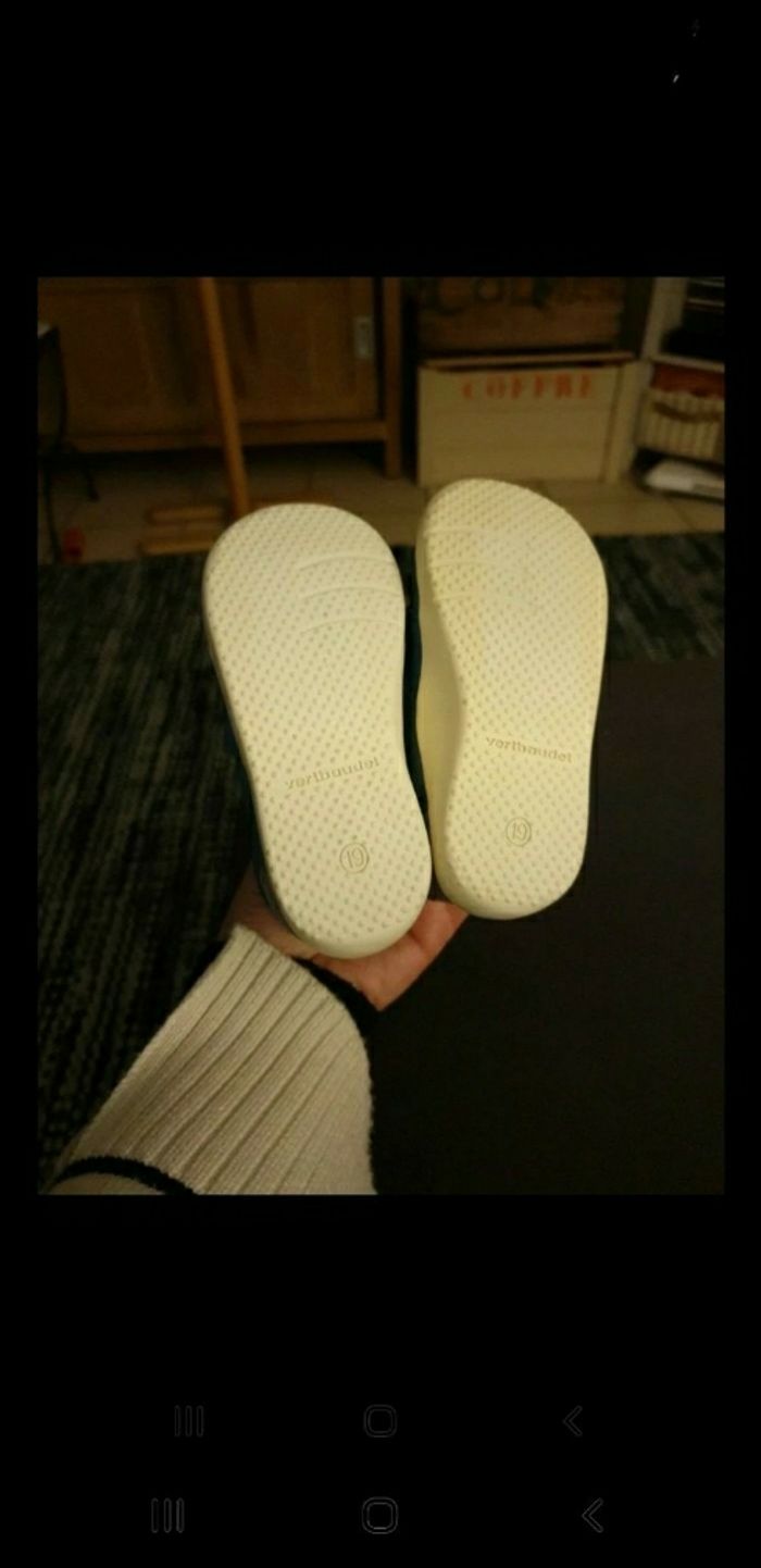 Bottines tout cuir neuves Vertbaudet taille 19 - photo numéro 2