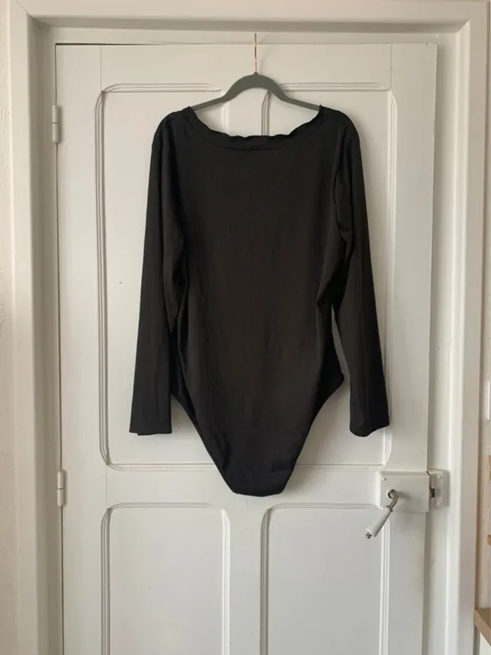 Body à manches longues côtelée noir femme - Taille 3XL Shein Curve - photo numéro 2