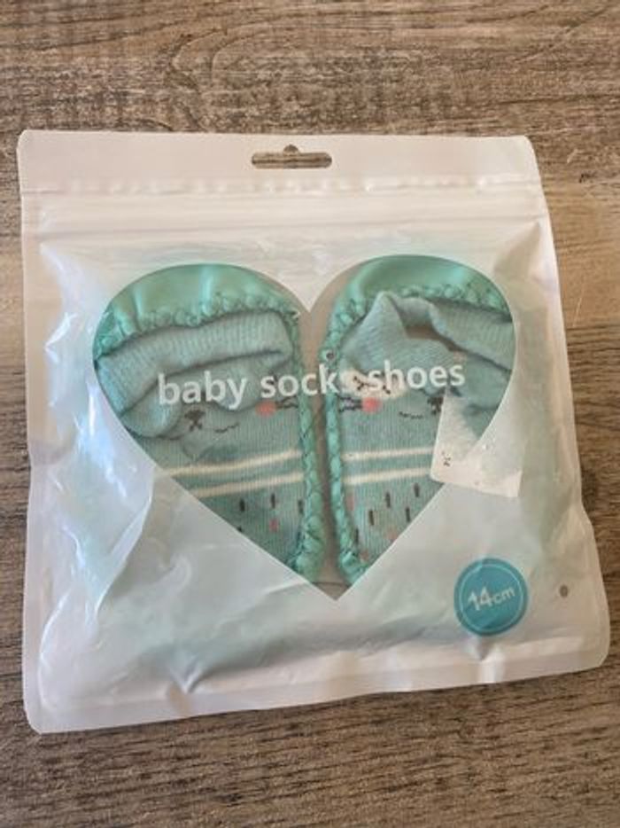 Chaussons antidérapants bébé unisexe garçon ou fille taille 22/23