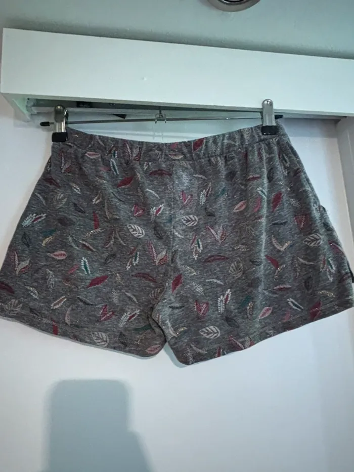 Short gris à motifs feuilles – T. S- 36 Etam - photo numéro 3