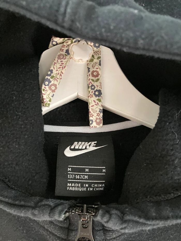 Veste Nike 10 ans - photo numéro 2