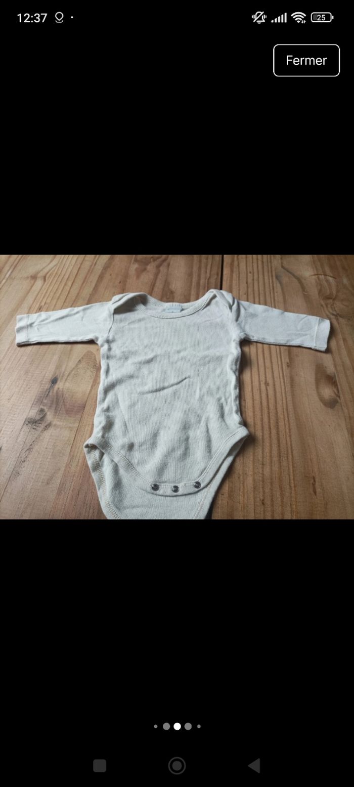 Lot de bodies - photo numéro 2