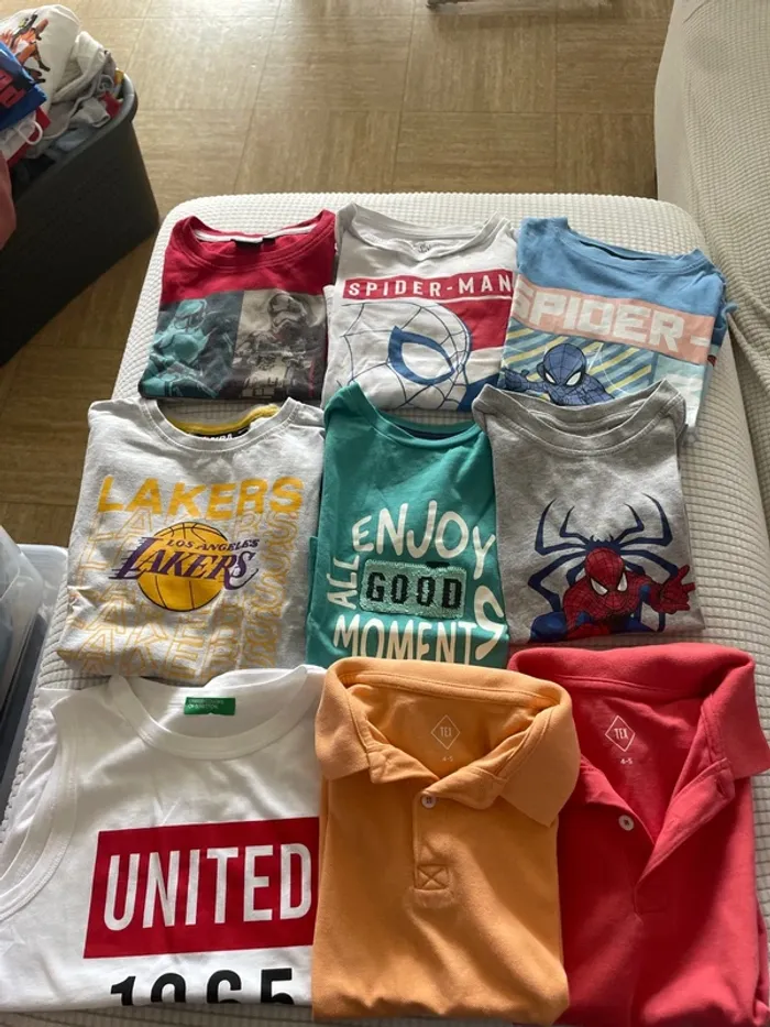 Lot t-shirt 4-5 ans 110 cms