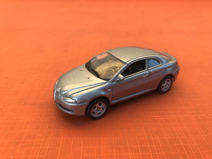 Voiture miniature Alfa Roméo GT N° 52259 Welly Echelle : 1/60ème - photo numéro 3