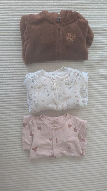 Lot 3 pyjamas 9 mois