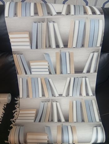 Papier peint neuf disponible plusieurs rouleaux 