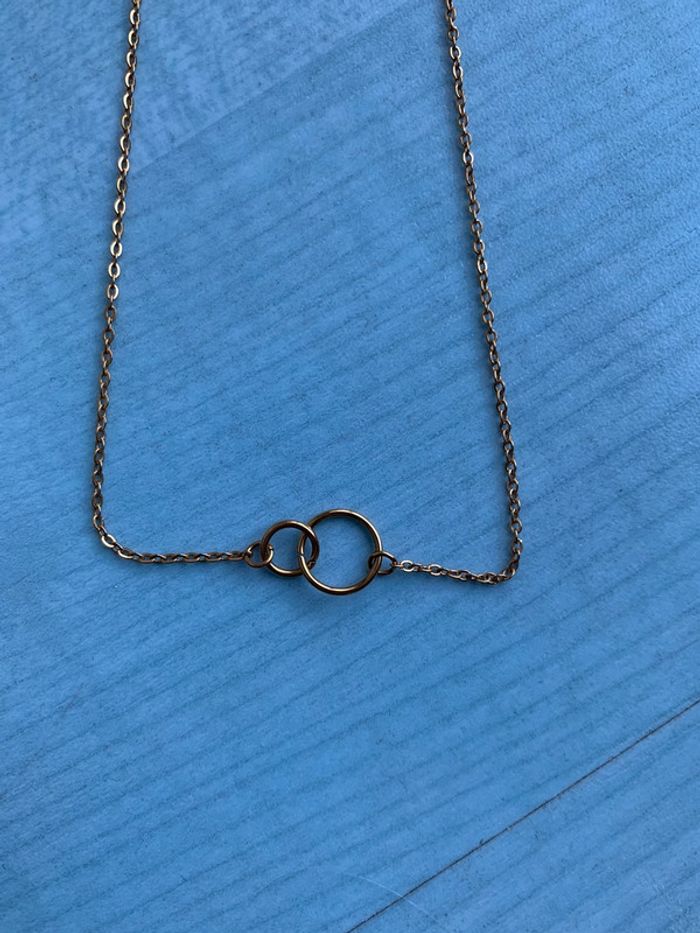 Collier doré - photo numéro 2