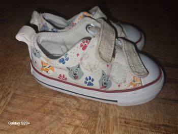 Converses taille 21