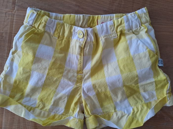 Short 4 ans