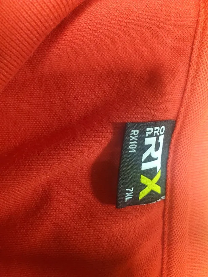 Polo neuf . Grande taille 7xl. - photo numéro 2