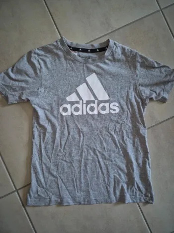 T shirt adidas