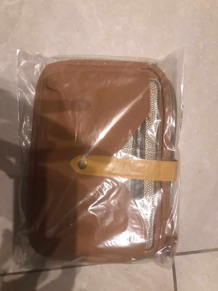 Sac bandoulière neuf sous emballage - photo numéro 2