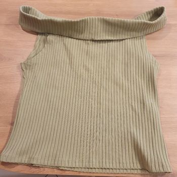 Magnifique haut col bardot vert kaki Taille Xl Cache-cache 
