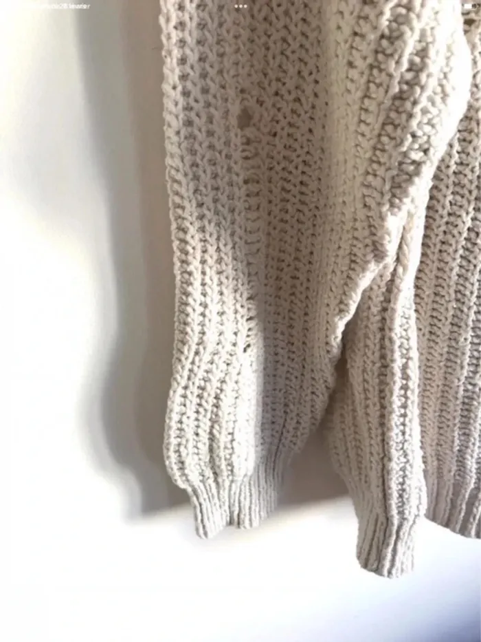 Pull blanc et ajouré oversize Pull&Bear taille 36 - photo numéro 10