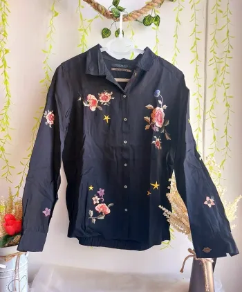 Chemise Scotch & Soda – S – Noir Brodé – État : Excellent