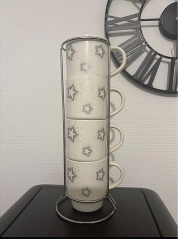 Tasses à café avec présentoir 