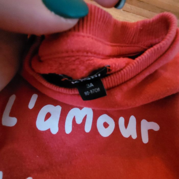 Sweat "L'amour L'amour toujours" - photo numéro 3