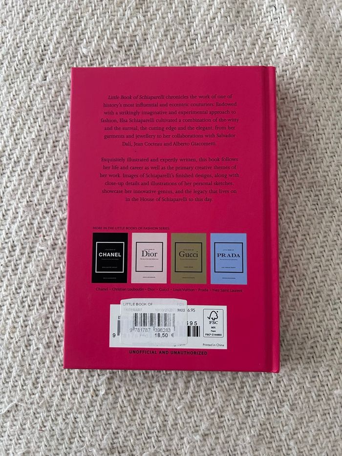 My little book Schiaparelli - photo numéro 3