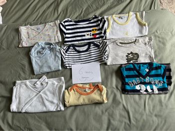 Lot de 18 vêtements enfants garçon - 6 mois - toutes marques